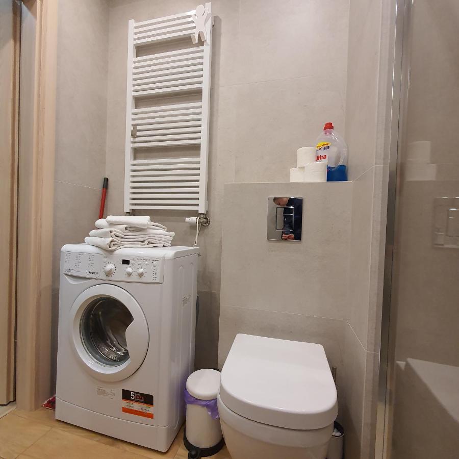 B 210 Apartment *